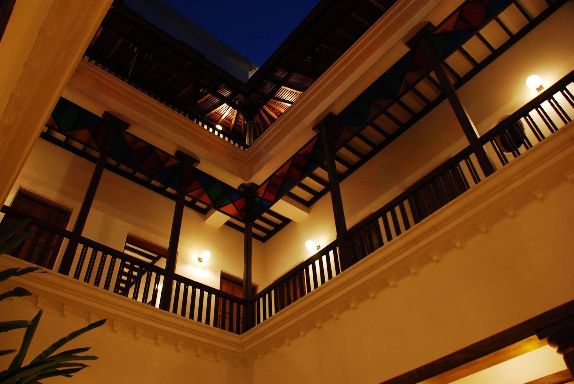 Maison Perumal Pondicherry - A Cgh Earth Experience Ngoại thất bức ảnh